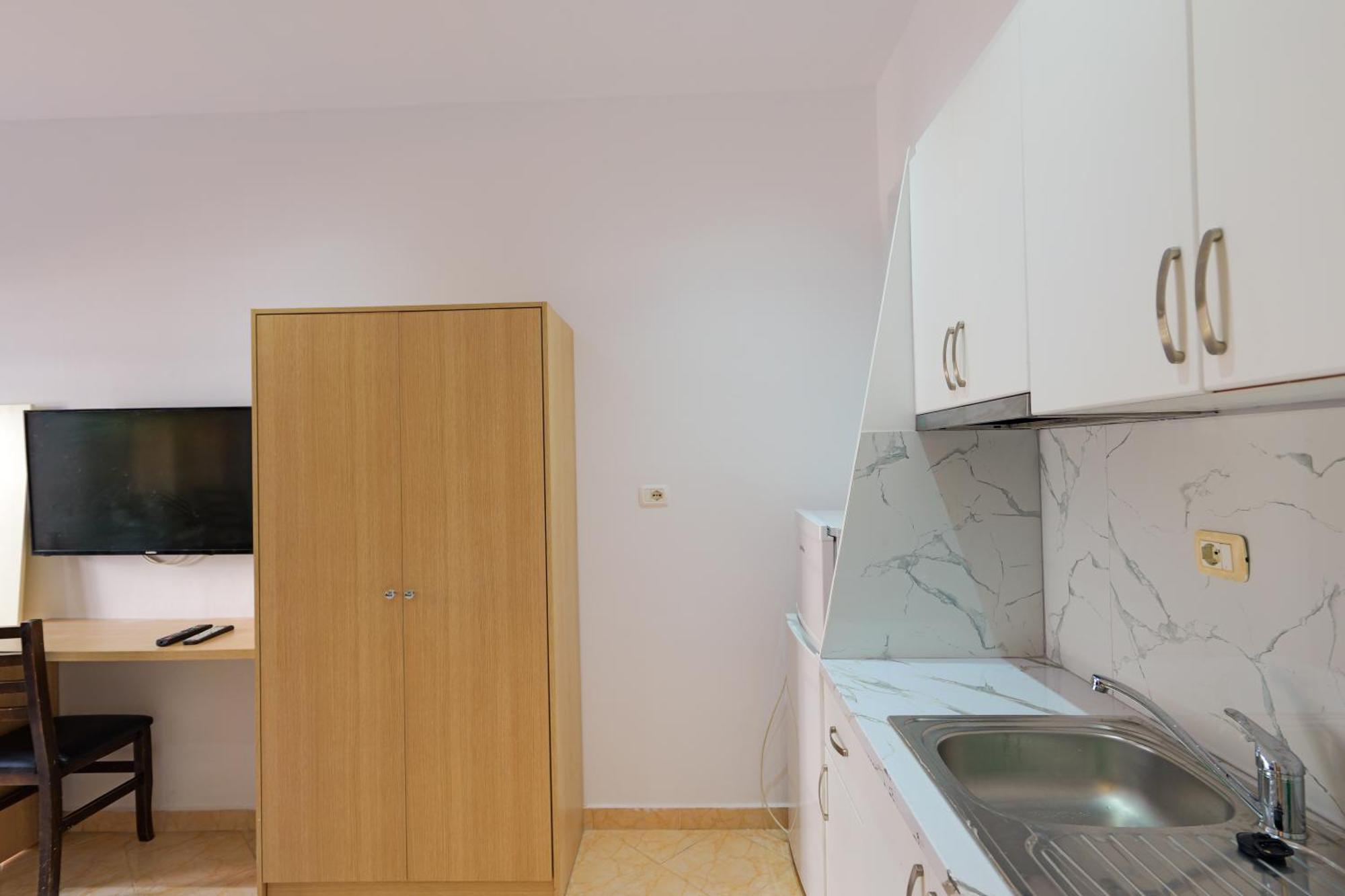 Hotel Chris Εξαμίλιο Εξωτερικό φωτογραφία