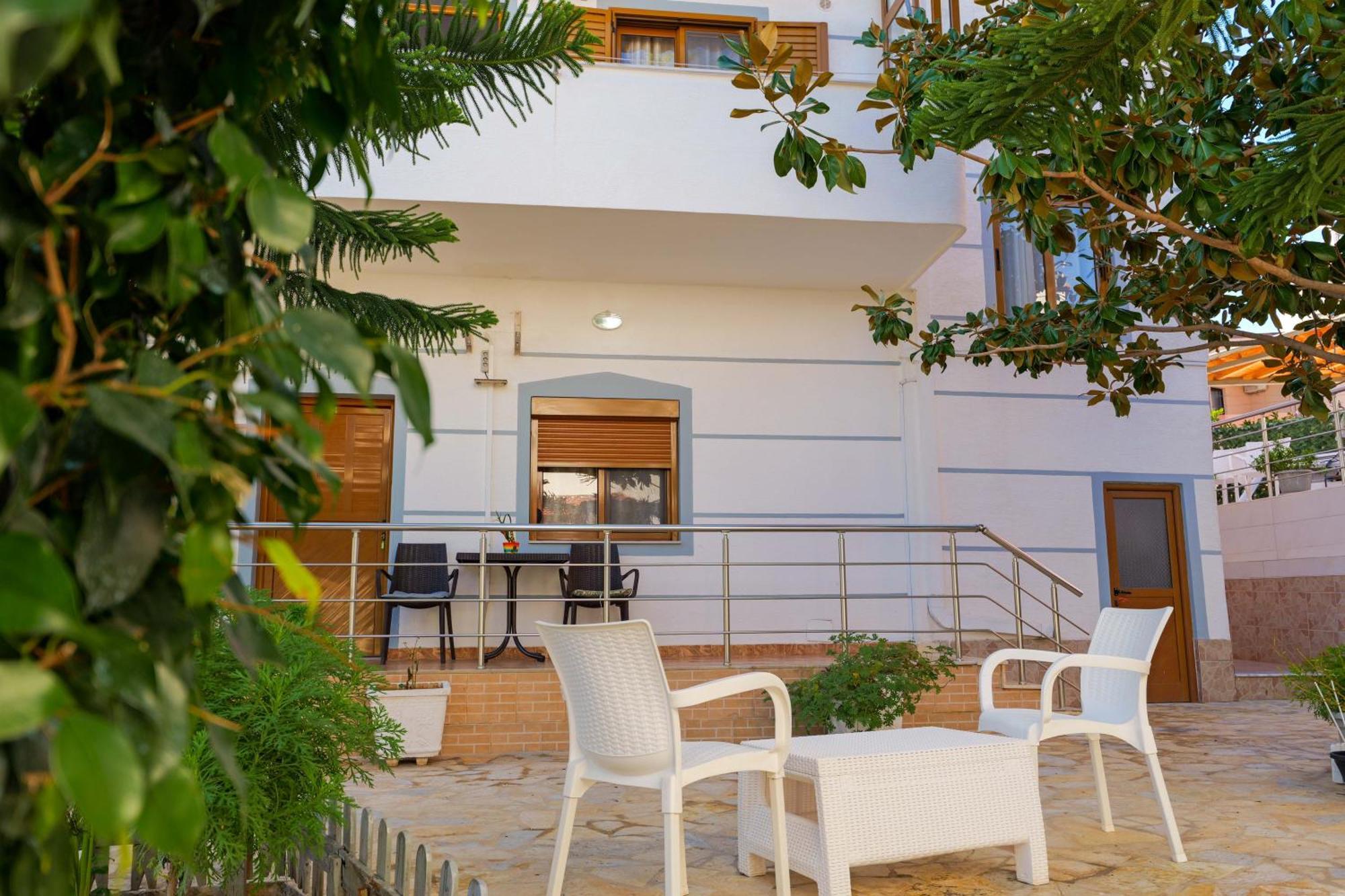 Hotel Chris Εξαμίλιο Εξωτερικό φωτογραφία