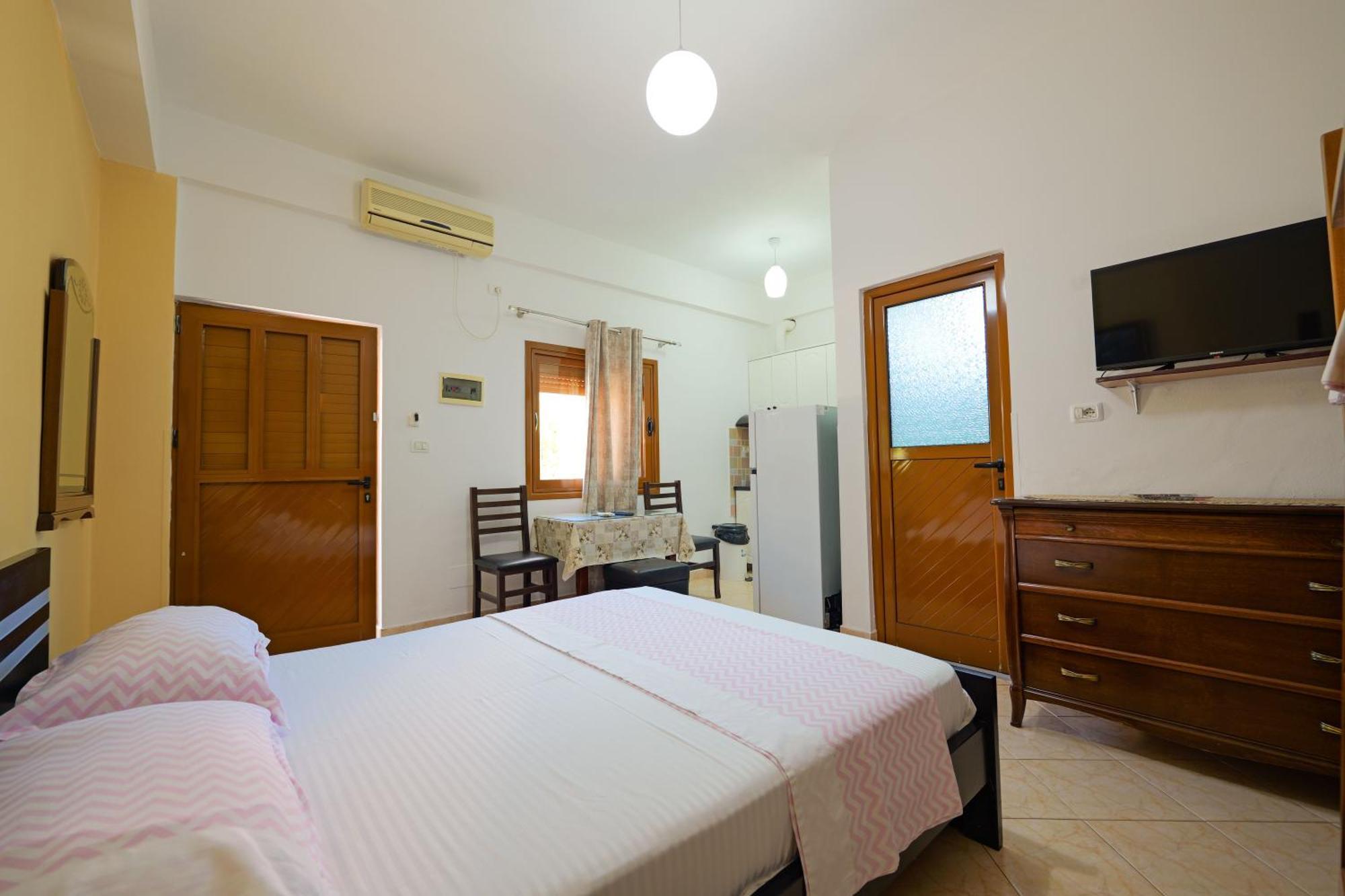 Hotel Chris Εξαμίλιο Εξωτερικό φωτογραφία