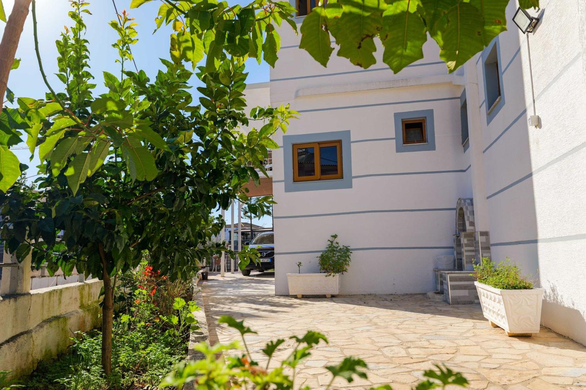 Hotel Chris Εξαμίλιο Εξωτερικό φωτογραφία