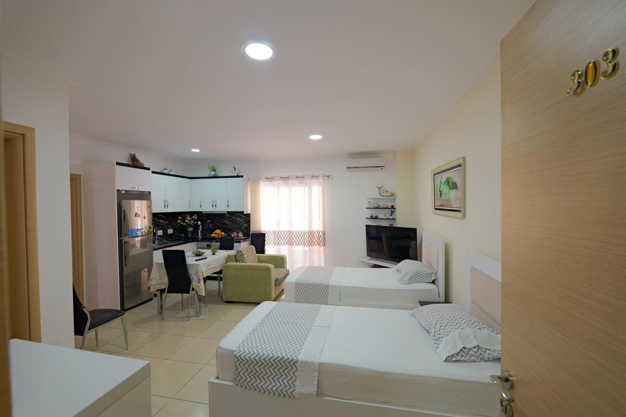 Hotel Chris Εξαμίλιο Εξωτερικό φωτογραφία